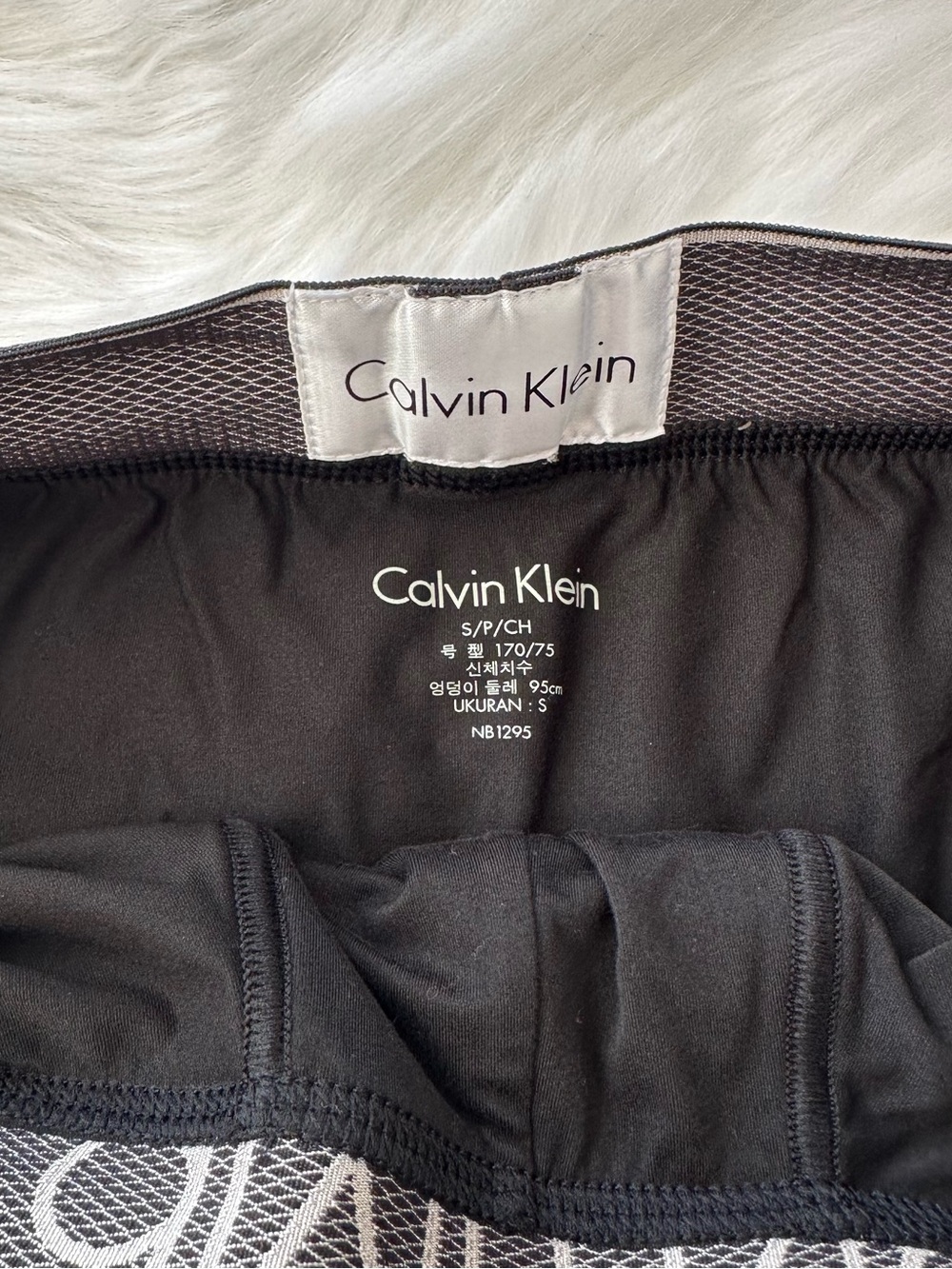 Calvin Klein Customized Stretch Low Rise Trunk Men’s Small Black NWOT - Picture 10 of 10